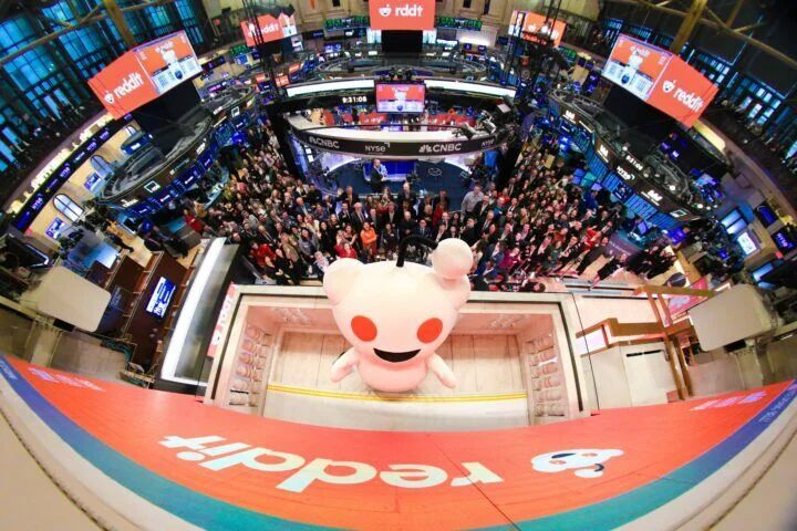 L’équipe Reddit à la Bourse de New York lors de son introduction en mars 2024